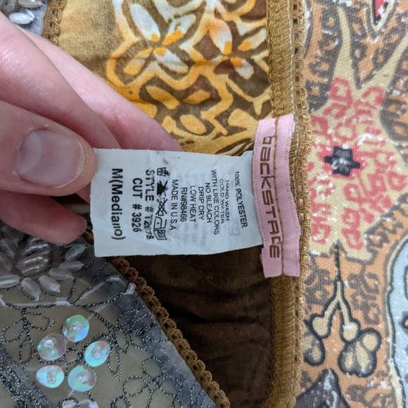 Tops - Picture 4 of 5